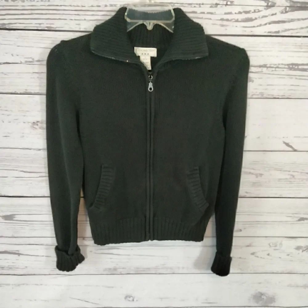 "Covington ' woman's sweater  